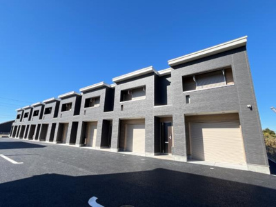 【その他共用部分】 | ガレージハウス・ヒューゴ | 外観写真（昼）