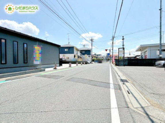 熊谷市上之　第5　新築一戸建て　リーブルガーデン　01の前面道路含む現地写真|前面道路幅7ｍ以上☆
車の出入りもラクラクできちゃいます(^^♪
