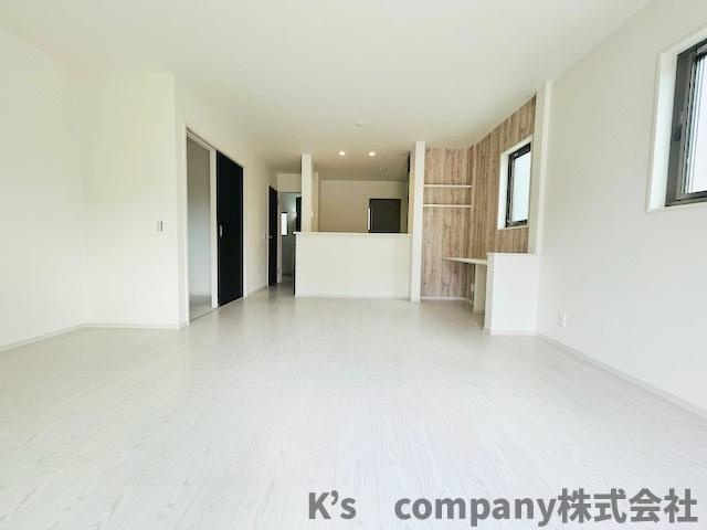 茅ヶ崎市柳島2丁目　新築戸建　1号棟の居間・リビング|リビング広々18帖以上◇