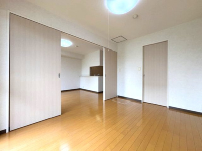 【寝室】 | フォブールマドカ