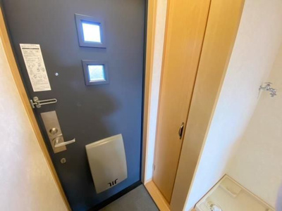 【玄関】 | フラットひかる