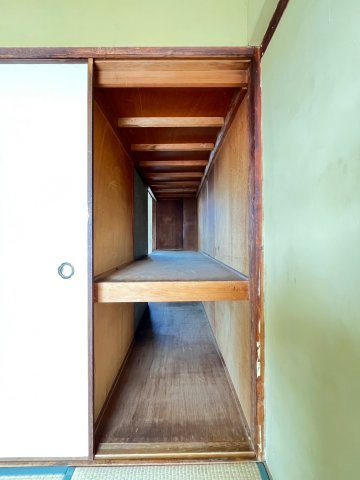 県営西舞子厚生年金住宅2号棟の収納