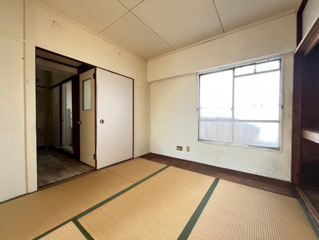 県営西舞子厚生年金住宅2号棟の寝室