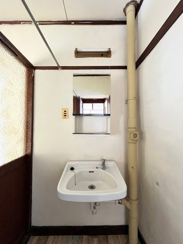 県営西舞子厚生年金住宅2号棟の洗面所