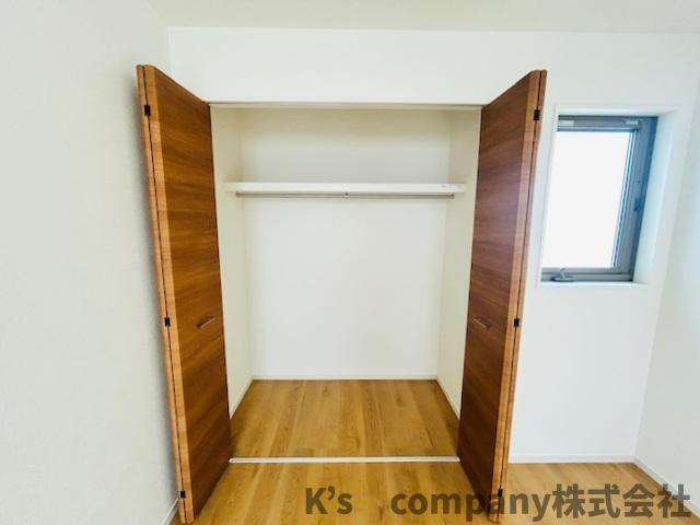 ◎茅ヶ崎市柳島2丁目　新築戸建　2号棟の収納|洋室6帖の収納スペース◇