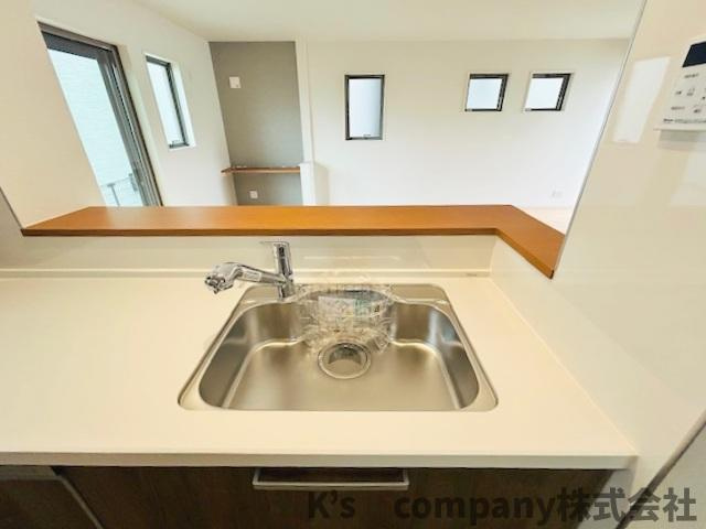 ◎茅ヶ崎市柳島2丁目　新築戸建　2号棟のキッチン|扱いやすいステンレス素材のシンク◇