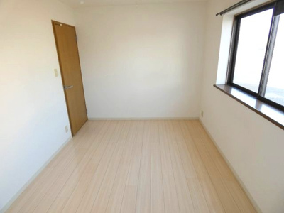 【寝室】 | フォブール西須賀