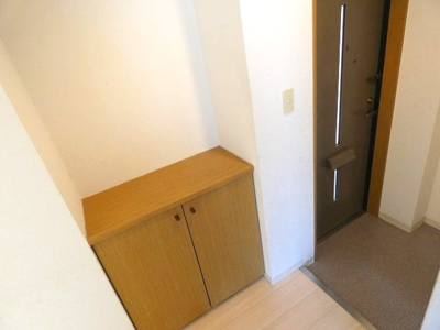 【玄関】 | フォブール西須賀