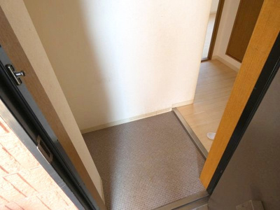 【玄関】 | フォブール西須賀