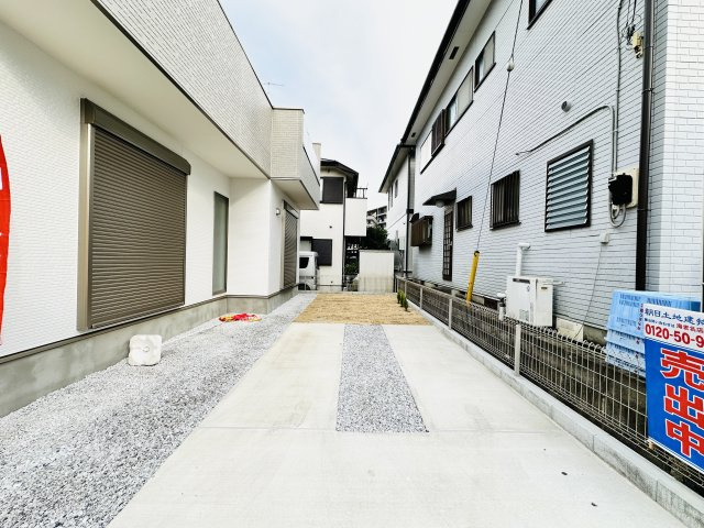 伊勢原市桜台5丁目　新築一戸建て　1号棟の駐車場