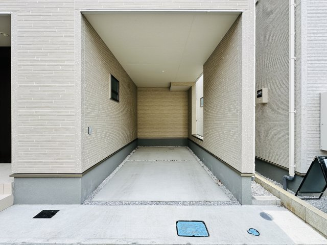 伊勢原市桜台5丁目　新築一戸建て　1号棟の駐車場