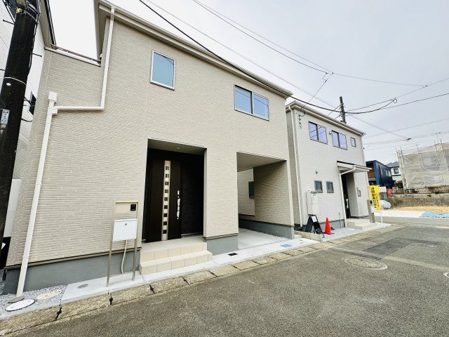 伊勢原市桜台5丁目　新築一戸建て　1号棟の外観