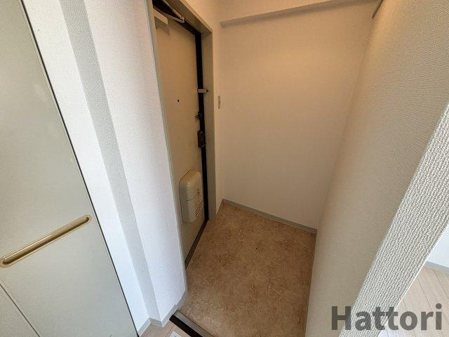 ロイヤルコート上池田の玄関