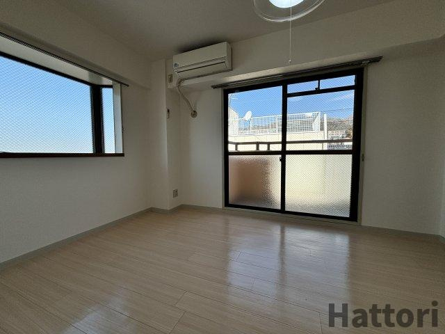 ロイヤルコート上池田の居間・リビング