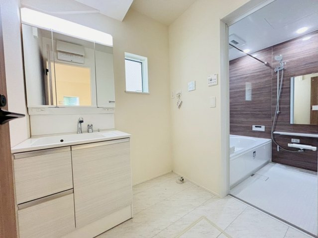 リナージュ／東区東野2丁目第1期／２号棟の独立洗面台