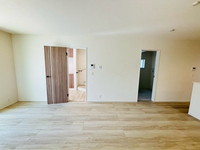 リナージュ／東区東野2丁目第1期／２号棟の居間・リビング