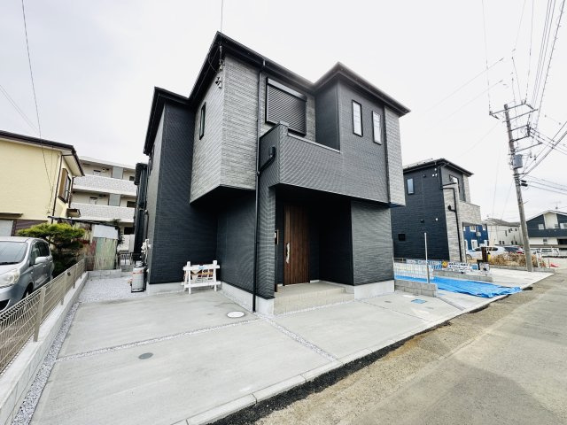 伊勢原市第1板戸　新築一戸建て　４号棟の外観