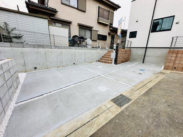 伊勢原市神戸新築戸建て　11号棟の駐車場