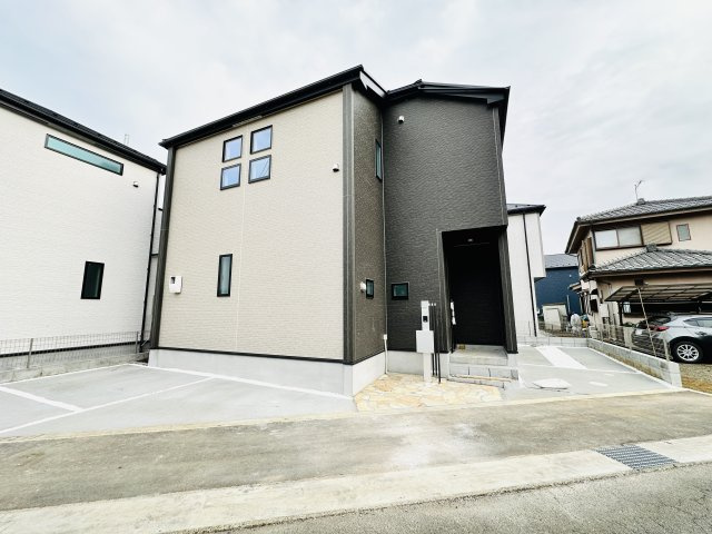 伊勢原市神戸新築戸建て　11号棟の外観|14号棟