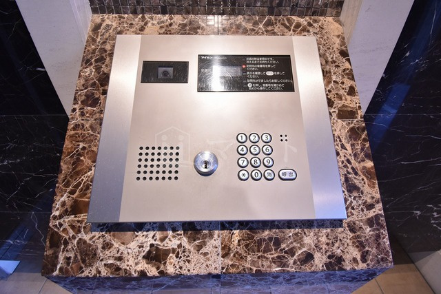 プレサンス心斎橋ラヴィのセキュリティ