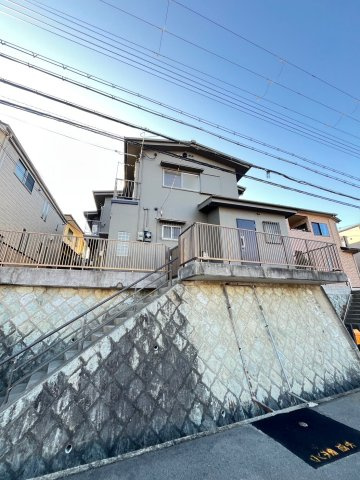 神戸1人親家庭支援住宅の外観