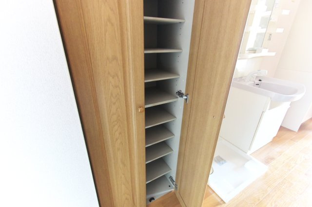 サンマリンＨＩＲＯの収納