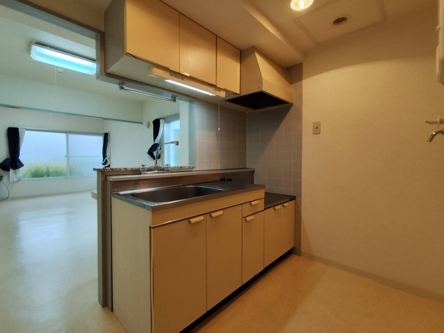 釧路市新橋大通３丁目の賃貸マンションのキッチン