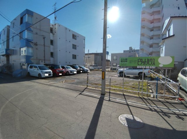 ノースコート新橋Ⅱの駐車場