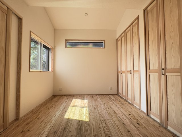 【洋室】 | 甲陽園目神山町中古戸建 | スタンダードな洋室です