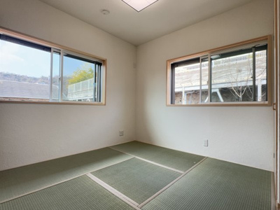 【和室】 | 甲陽園目神山町中古戸建 | 和室ならではの温かな和の空間で寛ぎの時間を過ごせます