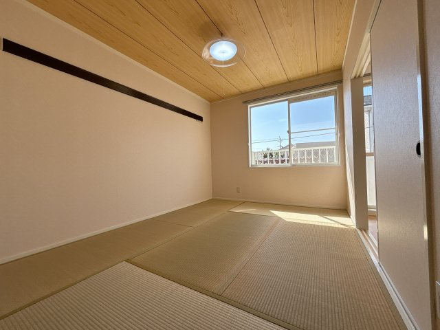 新美ハイツのバルコニー|日当たり良好