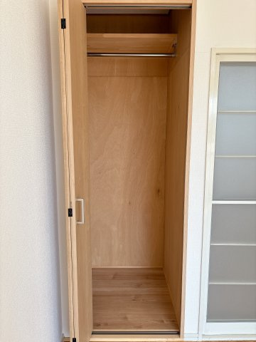 新美ハイツの外観