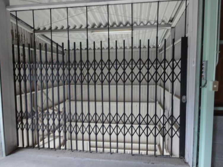 狭山市鵜ノ木の倉庫のその他|リフト