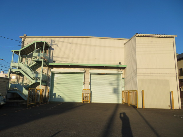 狭山市鵜ノ木の倉庫