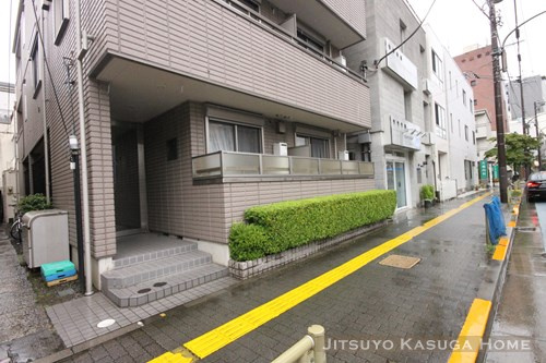 【エントランス】