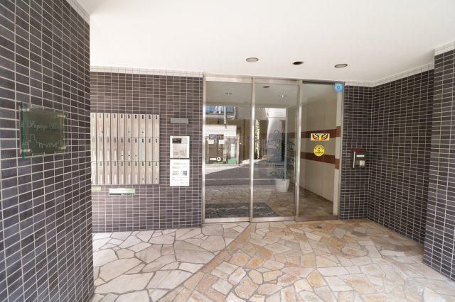 【エントランス】