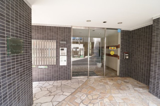 【エントランス】