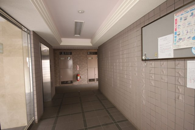 【エントランス】