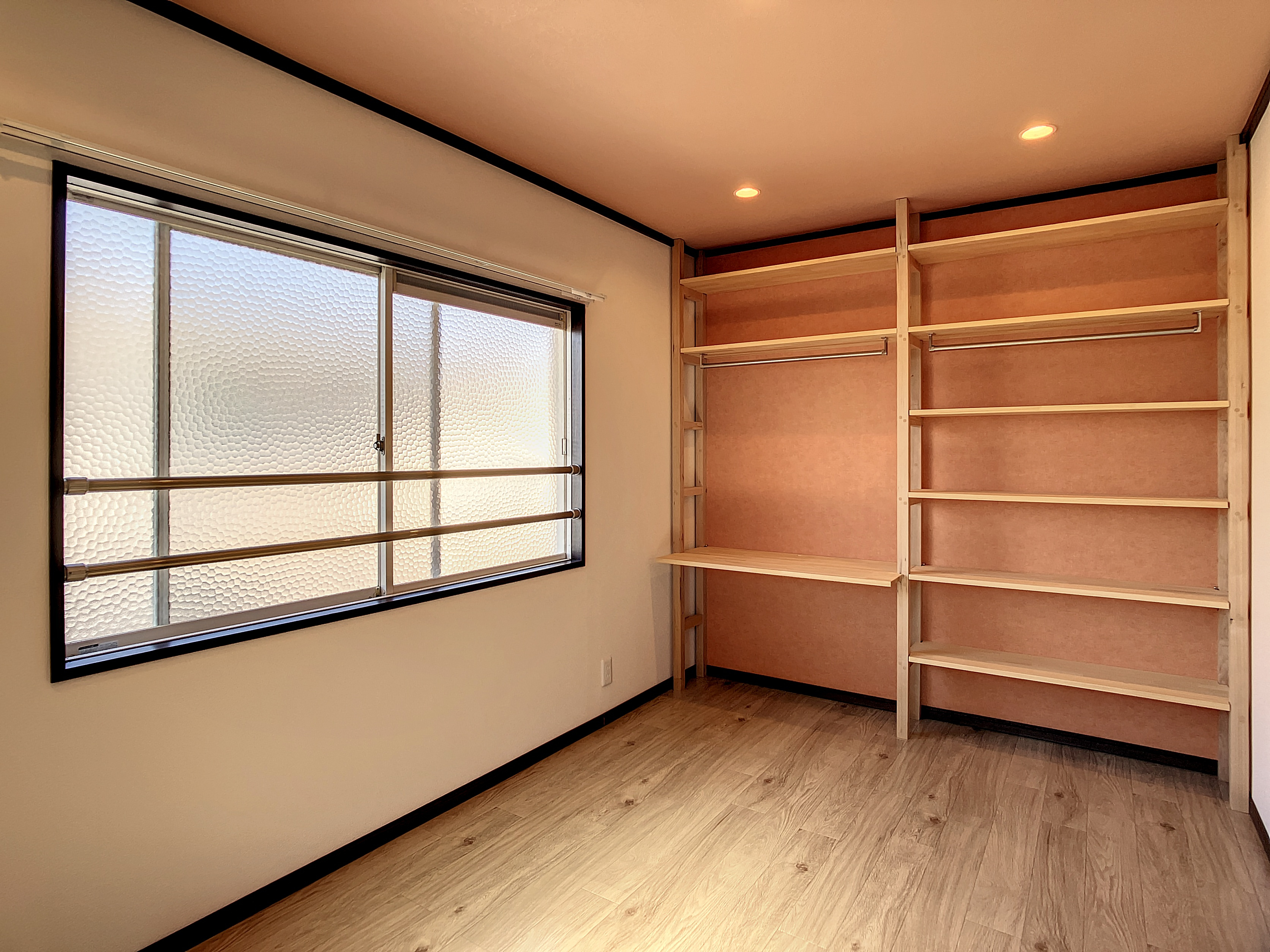 イーストヴィレッジB