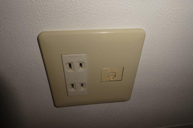 ニューエクセル三宅Fの設備|電話モジュラー