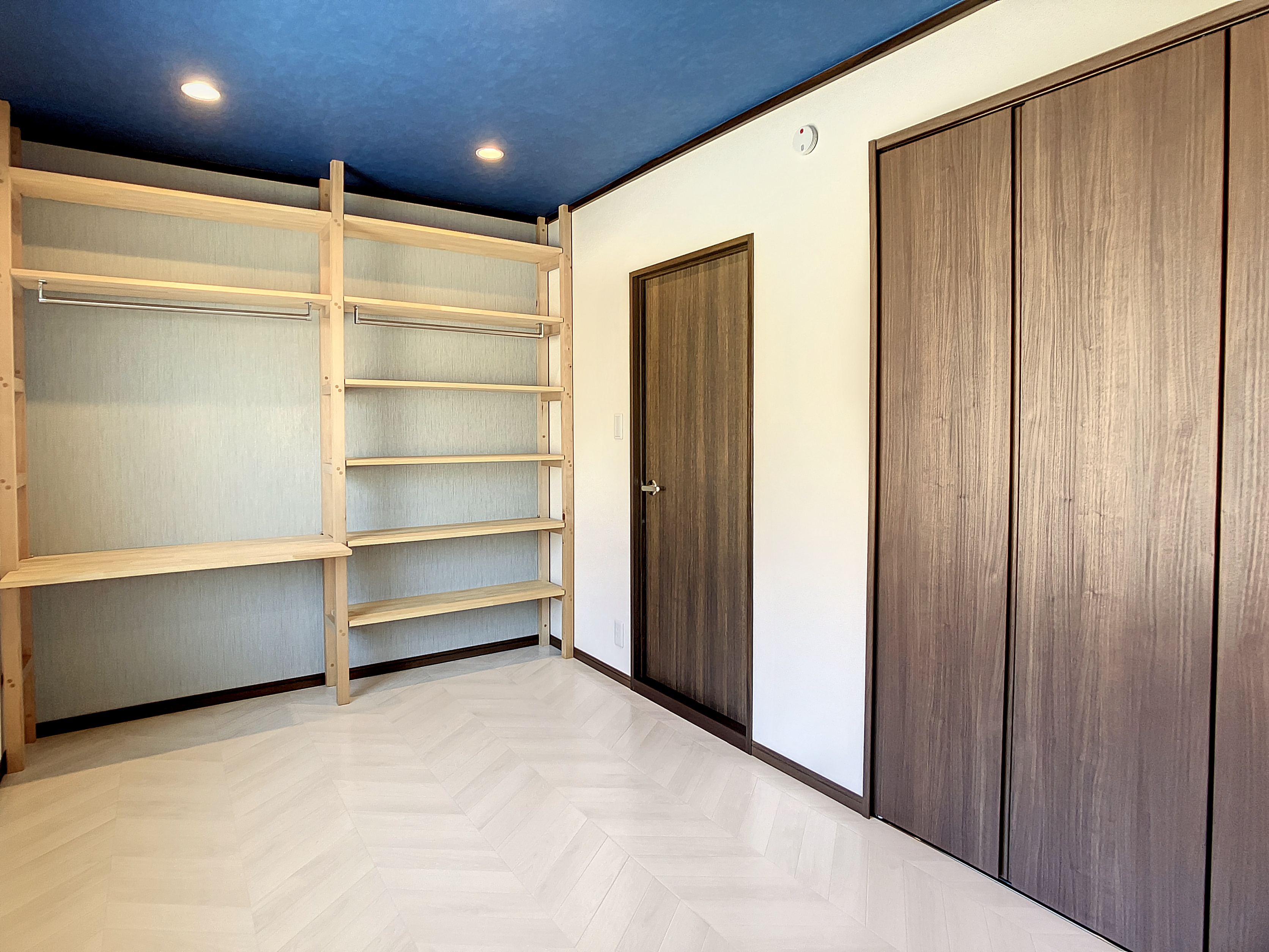 イーストヴィレッジBの間取り