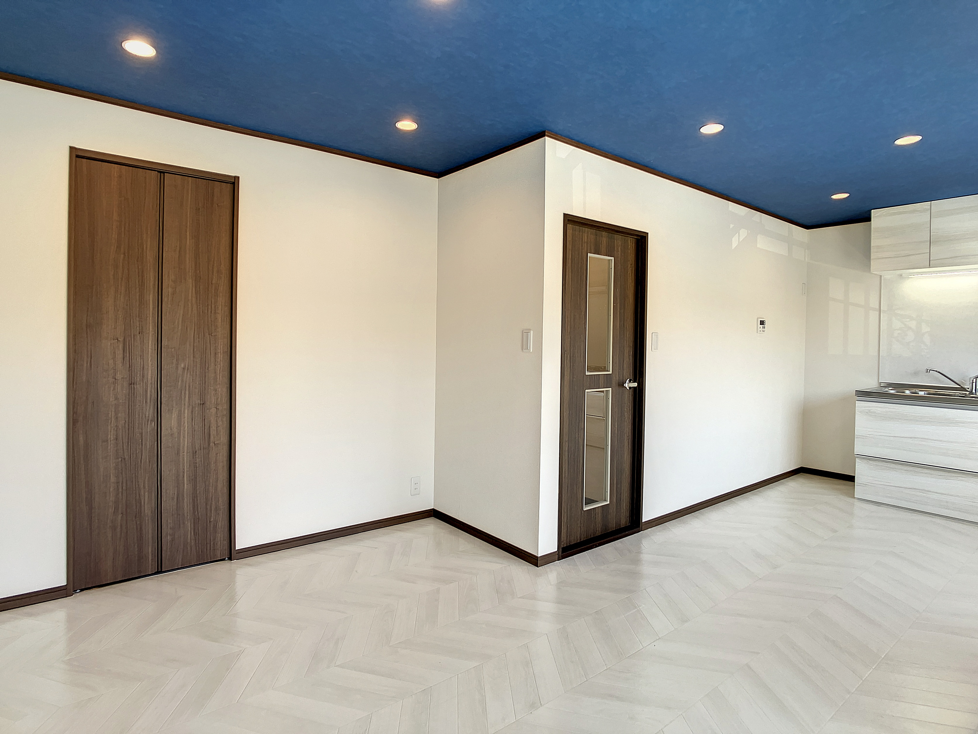 イーストヴィレッジB