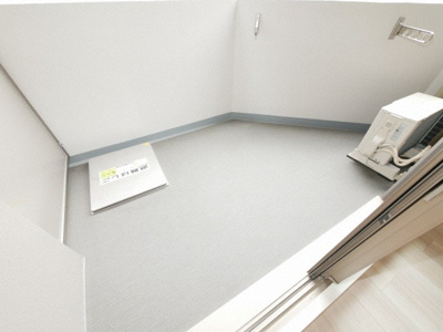 【バルコニー】 | アドバンス難波ラシュレ | お洗濯にも便利なバルコニー付き