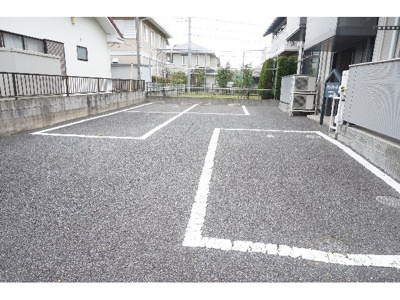 【駐車場】 | メゾンクレール