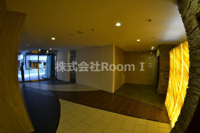 【ロビー】 | SEST北浜 | ゆとりのあるロビーです
