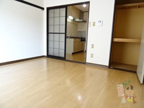 フレグランス野崎　Ｂの居間・リビング|リビング
