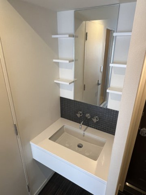 【洗面所】 | ナカタカナモノビル