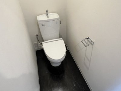 【トイレ】 | ナカタカナモノビル