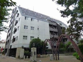 【外観】 | 鉄筋コンクリート造のがっちりとした建物。