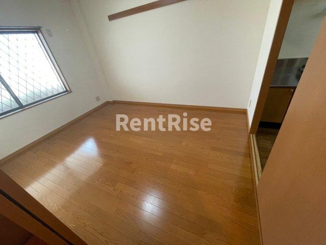 Surplus　ANDOの居間・リビング